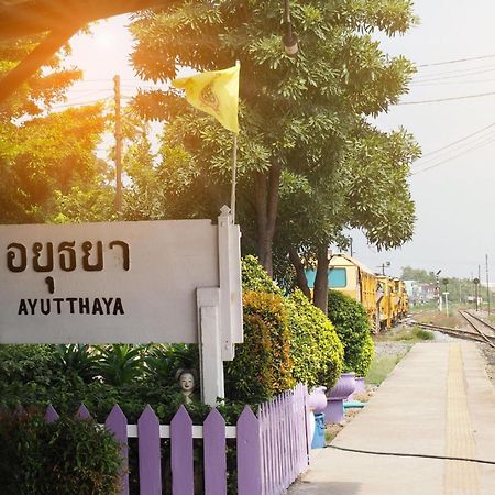 Oyo 465 Krung Kao Traveller Lodge Phra Nakhon Si Ayutthaya Zewnętrze zdjęcie