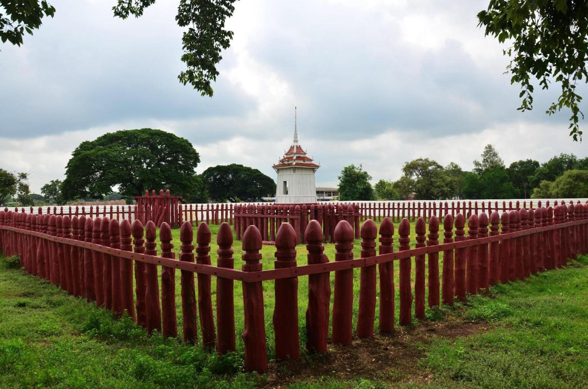 Oyo 465 Krung Kao Traveller Lodge Phra Nakhon Si Ayutthaya Zewnętrze zdjęcie