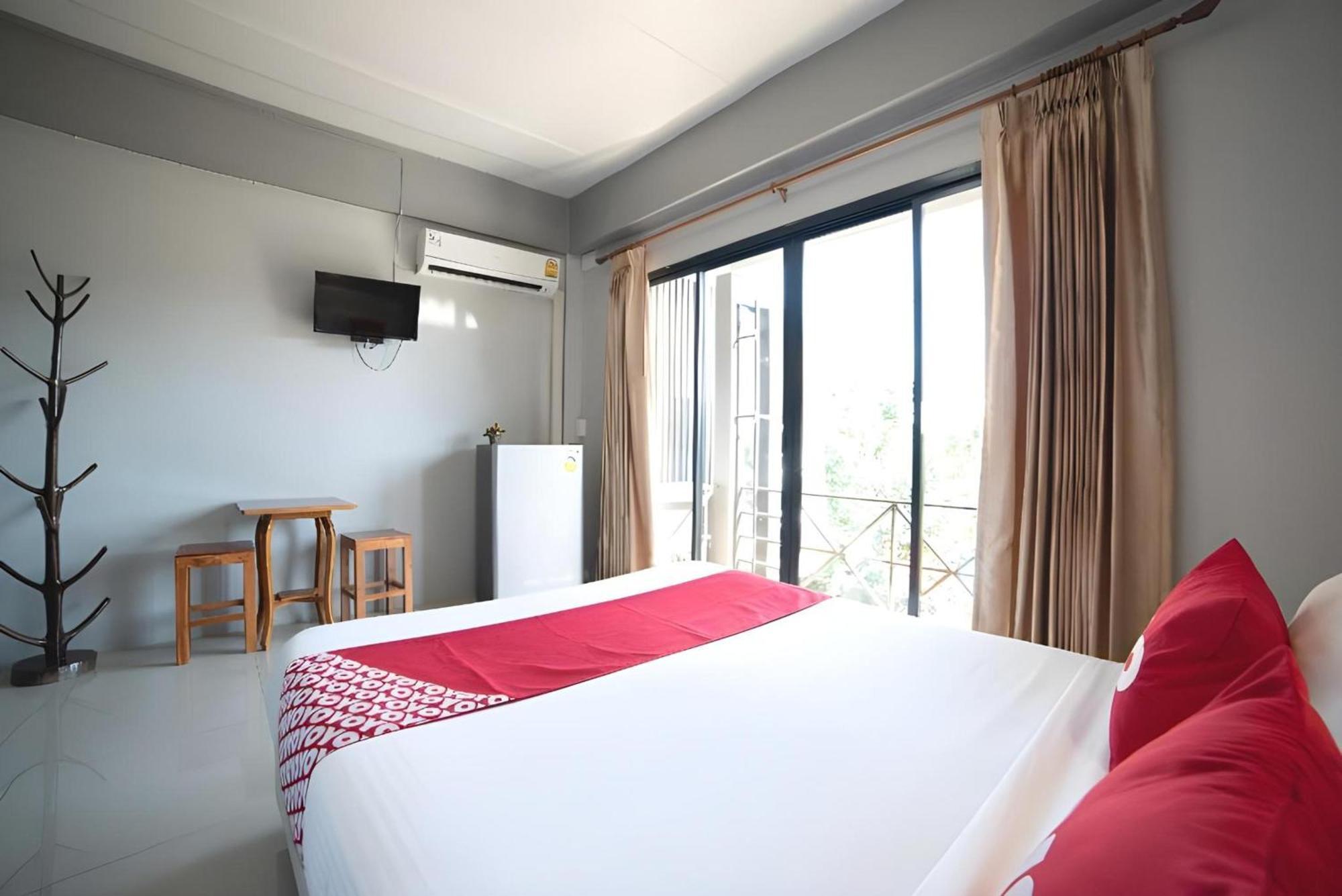 Oyo 465 Krung Kao Traveller Lodge Phra Nakhon Si Ayutthaya Zewnętrze zdjęcie